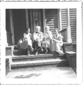 Boston trip NY 1956 -stoop