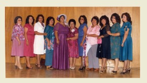 Mom + Grandma + Sisters 1970s (big)